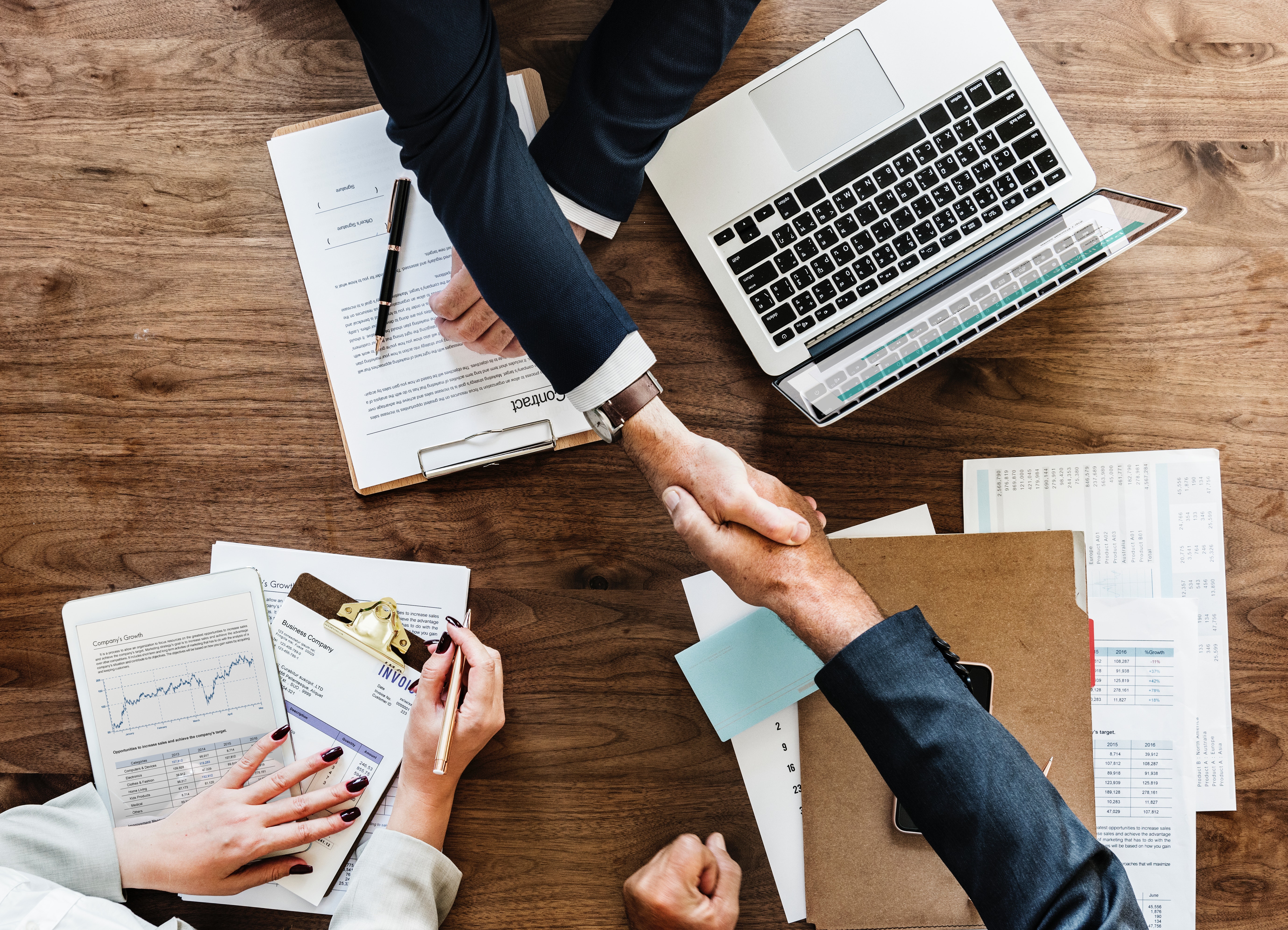 agreement-business-businessman-872957 audit SEO Bruxelles